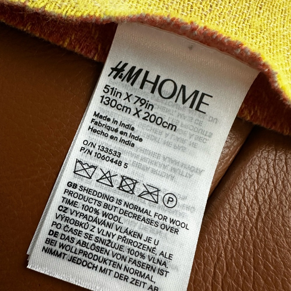 H&M Home x India Mahdavi Wool Blanket - Picture 6 of 7